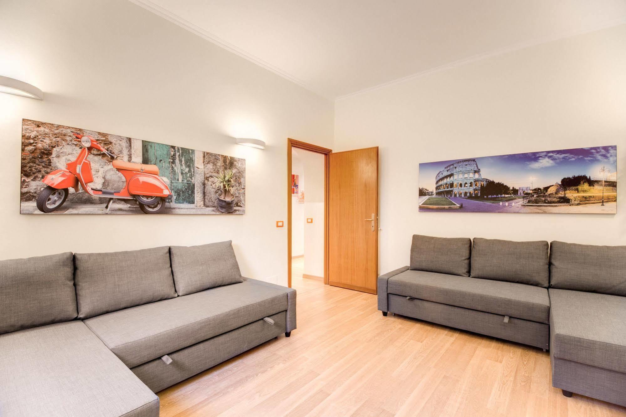 Easy In Rome Apartments Екстер'єр фото